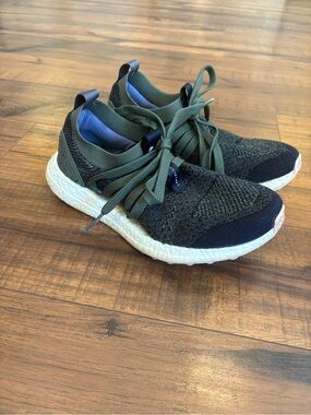 Adidas x Stella McCartney Boost Running Shoes Army Green Black Women’s 6